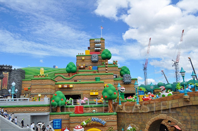 スーパーニンテンドーワールドの奥にドンキーコングエリアを建設中