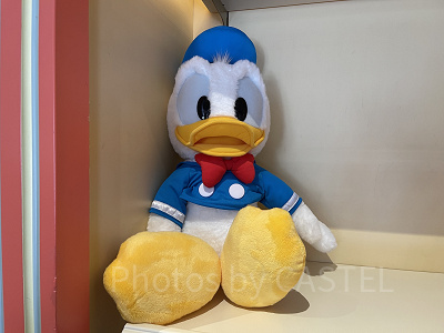 ドナルドのぬいぐるみ（L）