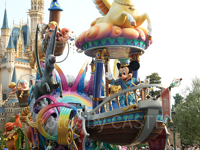 35周年記念パレード『ドリーミング・アップ！』に登場するミッキー