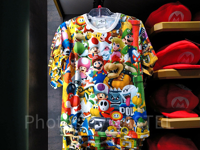 3Dイラストの総柄Tシャツ
