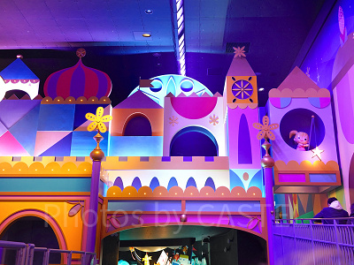 イッツ・ア・スモールワールドの様子