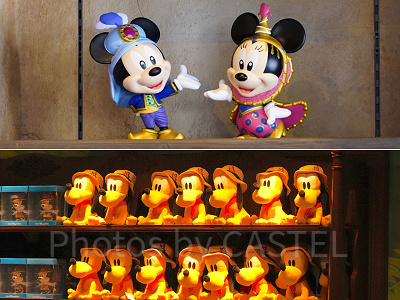 アブーズ・バザールの景品のフィギュアとぬいぐるみ