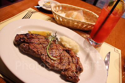 パークサイドグリルの熟成肉ステーキ