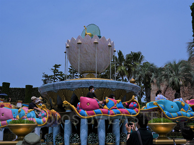 魔法のじゅうたんで空の旅