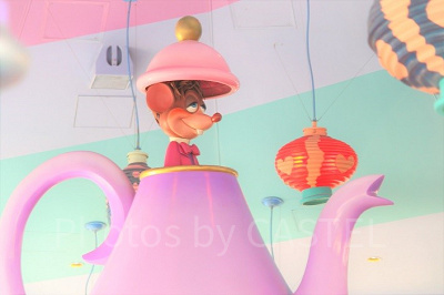 「アリスのティーパーティー」グッズ②ティーポット