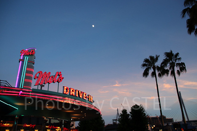 アメリカン・グラフィティ:あらすじ