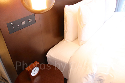 枕元のコンセント