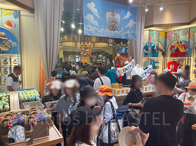 ワンピースグッズが販売されているビバリーヒルズギフト