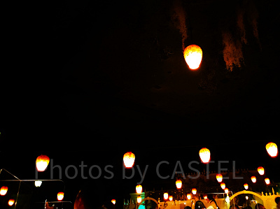 ブルーバイユー・レストラン:天井には無数のちょうちんが!