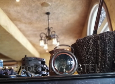 カフェ・ポルトフィーノ:漁の面影が残る内装