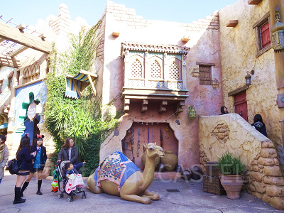 ラクダのオブジェ