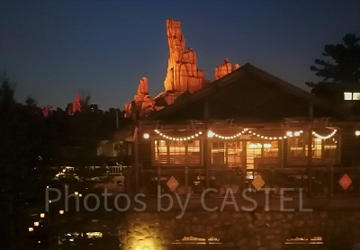 キャンプ・ウッドチャック・キッチン