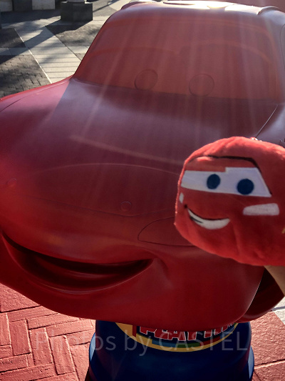 カーズのデコレーション(ディズニーシー旅行)