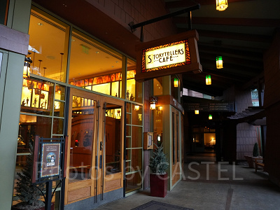 カリフォルニア・アナハイムディズニーのキャラクターダイニング：ストーリーテラーズ・カフェ