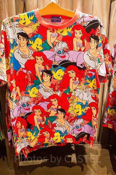 キャラクターが勢ぞろいのTシャツ