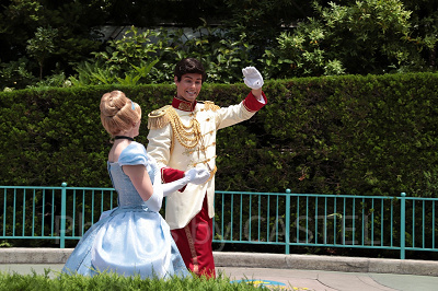 シンデレラ 実写 タキシード ディズニー 紛らわし 仮装 コスプレ 衣装
