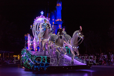 シンデレラのかぼちゃ馬車フロート