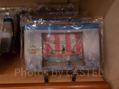 クラシックキングダムポーチ