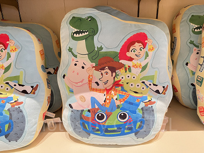 クッション(トイ・ストーリー×東京ディズニーリゾートグッズ)