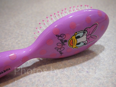 デイジーのヘアブラシ