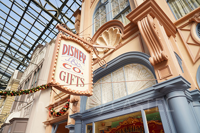 ディズニー＆カンパニー