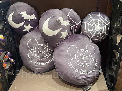 ディズニーハロウィングッズ2023：クッション 2023年09月14日(木)発売