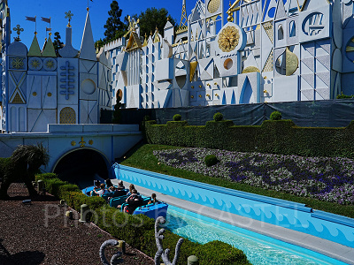 カリフォルニアアナハイムディズニーのアトラクション：イッツ・ア・スモールワールド