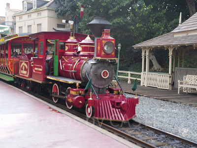 カリフォルニアアナハイムディズニーのアトラクション：ディズニーランド鉄道