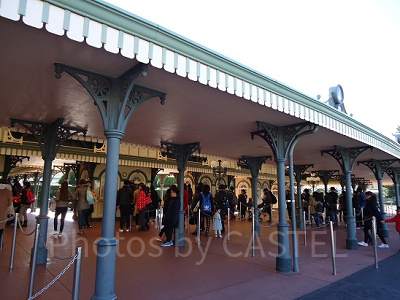 ディズニーランドチケットブース