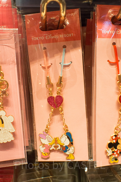 ディズニーランド＆シーのペアグッズ21選！カップルにおすすめのお揃い