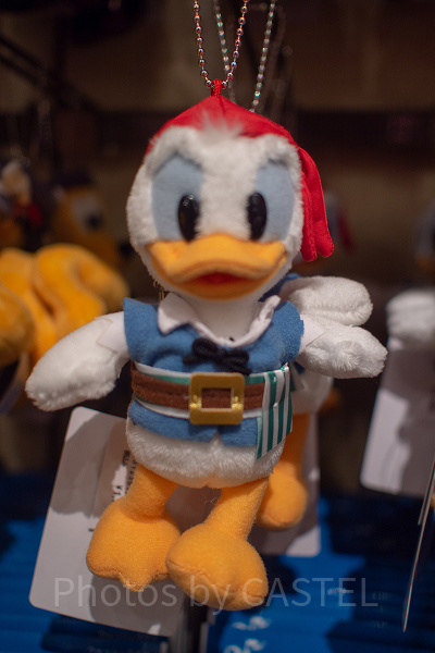 ドナルドぬいぐるみバッジ