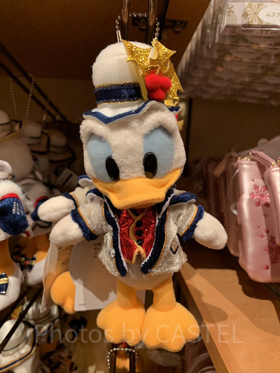 ドナルドぬいぐるみバッジ