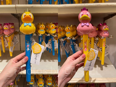 ディズニーパルパルーザ2025クワッキーダックダックダックシティぬいぐるみバッジ ディズニーパルパルーザ ドナルドのクワッキーダックシティ