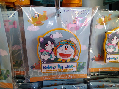 ドラえもん　スマートフォングリップ