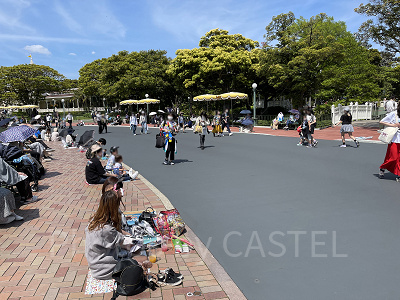 ドリーミング・アップ!のパレード待ち(13:00ごろ)