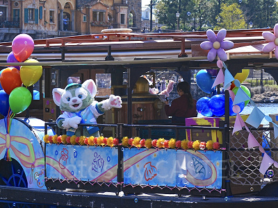 ダッフィー＆フレンズのカラフルハピネスジャーニー