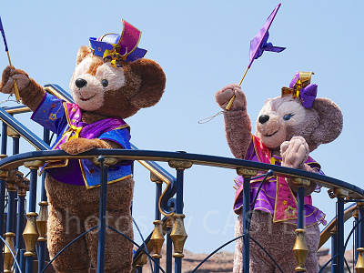 レッツ・セレブレイト・ウィズ・カラーのダッフィーとシェリーメイ