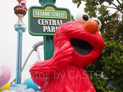 ユニバーサル・ワンダーランドで出会えるエルモ♪