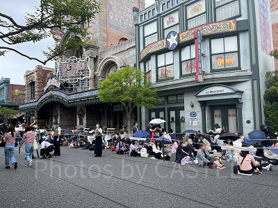 ビッグバンドビートの自由席の待ち列