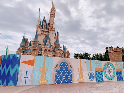 昔のシンデレラ城の外装