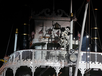 カリフォルニア・アナハイムディズニーランドリゾートのショー：ファンタズミック！