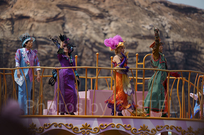 ファッションデザイナー（アーティスト）