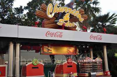 プレイングウィズおさるのジョージ前のフードカート（USJ）