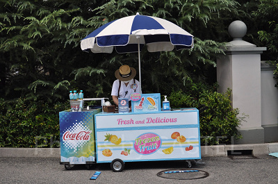 ソフトドリンク・フローズンフルーツのフードカート