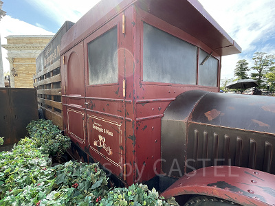 フードトラック(レッド)