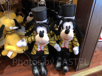 グーフィー ぬいぐるみバッジ　フォレストシアター 2体セット 4/1発売】フォレストシアターグッズ15選！「ミッキーのマジカル