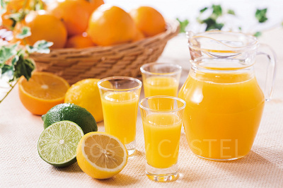 生絞りオレンジジュース