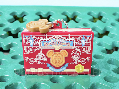 ディズニーガチャガチャ】お菓子キーチェーンのデザイン、販売場所