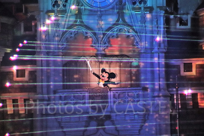 ミッキーマウスとディズニーランドをめぐる冒険へ！