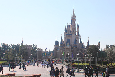 公園代わりにディズニーへ